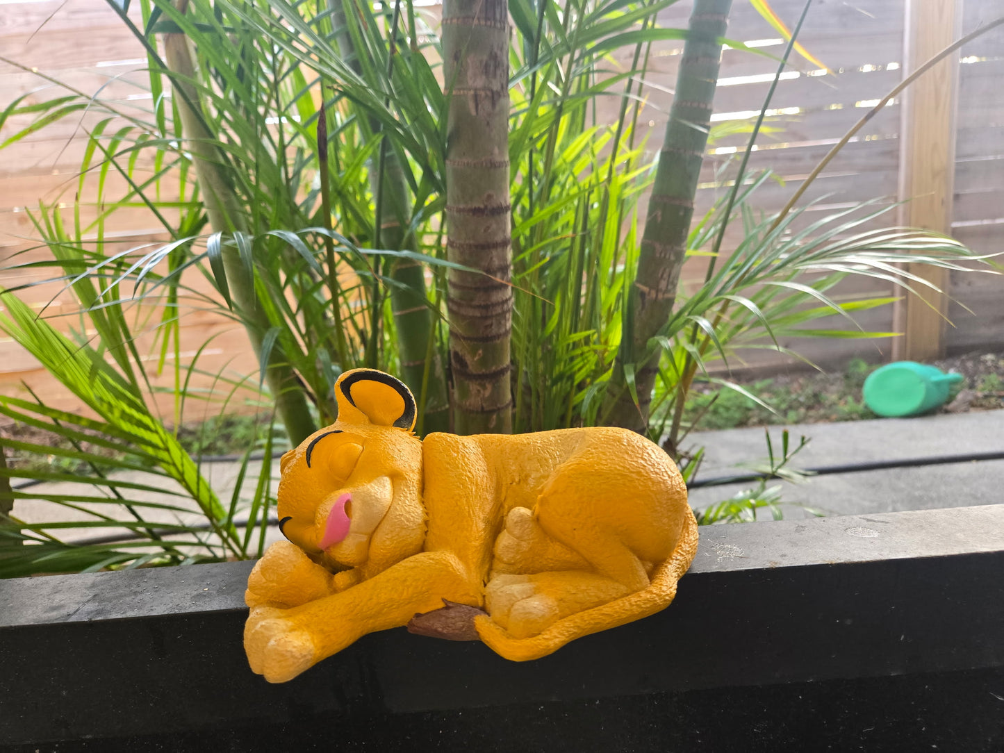 Sleeping Lion Cub Figurine - Hand-Painted 3D Printed Decoration